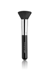 FREE PROFESSIONAL COMPLEXION KIT WHEN YOU SPEND £100!
