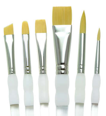 SOFT GRIP BRUSH SET WITH BRUSH HOLDER POUCH