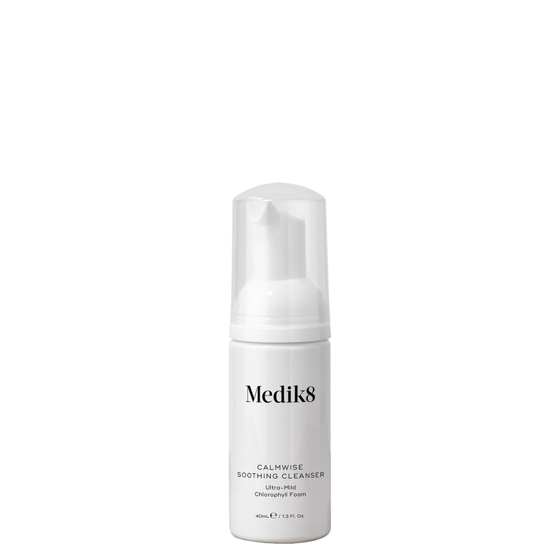 Medik8 Calmwise Soothing Cleanser Ultra Mild Chlorophyll Foam 40ml Try Me Size